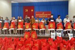 Trao tặng 150 phần quà Tết đến người dân có hoàn cảnh khó khăn tại Tiền Giang