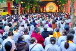Hàng ngàn Phật tử đã tham dự Đại lễ Đức Thế Tôn thành đạo tại chùa Bằng, Hà Nội