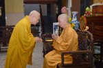 Hòa thượng Chủ tịch Hội đồng Trị sự với Đức Pháp chủ GHPGVN - Ảnh: Bảo Toàn/BGN