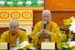 Trưởng lão Hòa thượng Thích Thiện Nhơn, Chủ tịch Hội đồng Trị sự GHPGVN phát biểu trong Hội nghị lần thứ 6 Ban Thường trực Hội đồng Trị sự GHPGVN (mở rộng) - Ảnh: Bảo Toàn/BGN