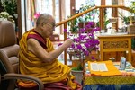 Đức Dalai Lama giảng pháp từ Dharamsala (Ấn Độ) ngày 6-11-2020 - Ảnh: dalailama.com