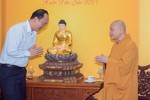 Phó Bí thư Thành ủy Nguyễn Hồ Hải chúc Tết đến Hòa thượng Chủ tịch