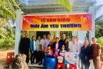 Đoàn từ thiện chùa Thường Quang bàn giao nhà tại tỉnh Sóc Trăng