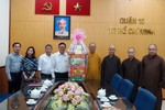 Chư tôn đức Ban Trị sự GHPGVN TP.HCM chúc Tết Quận ủy quận 10