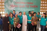 Ban TTXH Phật giáo TP.HCM, nhóm Chia Sẻ - Sharing tặng quà đến người nghèo vùng biên giới