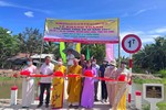 Cắt băng khánh thành cây cầu bê-tông số 50 tại xã An Trường, huyện Càng Long - Ảnh: LB