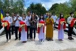 Cắt băng khánh thành cầu Vạn Đức Ngọn Đoan