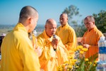 Chư tôn đức cầu nguyện công trình xây dựng tôn tượng Bồ-tát Quán Thế Âm cao 25 m