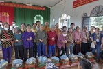 Chùa Quảng Phước (Đắk Nông) tặng 300 phần quà đến người nghèo, học sinh tại H.Đắk Song
