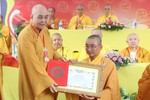  Đại đức Thích Chơn Trí nhận quyết định bổ nhiệm trụ trì chùa Hiếu Đức