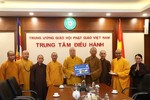 Phân ban Phật tử Dân tộc T.Ư trao ủng hộ đồng bào vùng bão lũ 