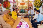 Ông Vũ Hoài Bắc, Trưởng ban Tôn giáo Chính phủ thăm, chúc mừng Phật đản tại chùa Vĩnh Nghiêm