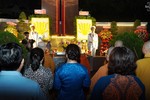 Chư Tăng Ni, đại diện các cơ quan Q.Gò Vấp dâng hương, thắp nến tưởng niệm, cầu siêu chư anh linh, anh hùng liệt sĩ 