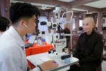 Tu viện Khánh An đồng hành cùng Bệnh viện Mắt Việt khám mắt miễn phí