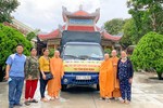 Chuyến xe chở nông sản của tịnh xá Ngọc Túc hỗ trợ cho người dân tại thị xã An Nhơn, Bình Định