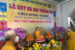 Chư tôn đức cử hành khóa lễ sái tịnh