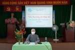Ni sư Thích nữ Huệ Dâng chia sẻ Phật pháp tại Hội nghị chuyên đề "Yêu thương và chia sẻ"