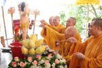 Chư tôn giáo phẩm cử hành nghi thức Tắm Phật
