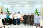 Đoàn Ủy ban MTTQVN TP.HCM thăm, tặng quà Học viện Phật giáo VN tại TP.HCM nhân mùa An cư kiết hạ Phật lịch 2568