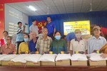 Tiền Giang: Chùa Huệ Quang, Dư Khánh và tịnh xá Ngọc Hiệp trao quà từ thiện nhân mùa Vu lan