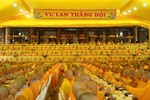 Hơn 1.500 Tăng Ni vân tập về tổ đình Từ Đàm tham dự Pháp hội Vu lan