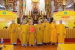 Trưởng lão Hòa thượng Thích Thiện Pháp trao quyết định chuẩn y nhân sự đến Ban Trị sự GHPGVN tỉnh Khánh Hòa mới sau hợp nhất