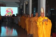 Lễ hoa đăng nhân vía Đức Phật A Di Đà tại thiền viện Quảng Đức