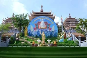 Lễ đài Phật đản tại pháp viện Minh Đăng Quang - Ảnh: Bảo Toàn/BGN