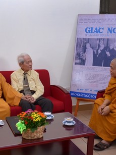 Trước khi có tên Giác Ngộ, báo có tên gì?