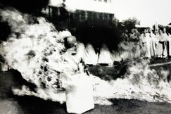 Hòa thượng Thích Quảng Đức vị pháp thiêu thân trong Pháp nạn 1963