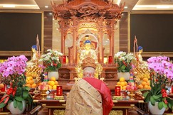 [Video] Hòa thượng Thích Lệ Trang đăng đàn chẩn tế trong Pháp hội Vu lan Phật lịch 2569 tại Việt Nam Quốc Tự