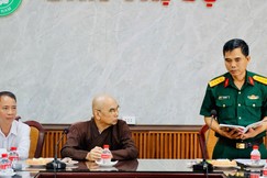 Buổi họp thống nhất phương án xây dựng công trình thể dục thể thao ngoài trời trong khuôn viên chùa Tỉnh Hội