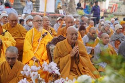 Trưởng lão Hòa thượng Thích Minh Thông tại Pháp hội niệm Phật lần thứ IV