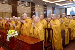 Chư tôn đức Hội đồng Chứng minh, Hội đồng Trị sự, Ban Trị sự TP.HCM thành kính tưởng niệm