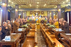 Niệm Phật cầu gia hộ