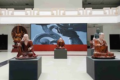 Trưng bày phiên bản tượng Phật quý hướng tới Ngày Di sản văn hóa - Ảnh: Bảo tàng Hưng Yên