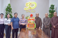 Đoàn lãnh đạo Đảng ủy - HĐND - UBND - Ủy ban MTTQVN phường Xuân Hòa thăm Báo Giác Ngộ vào chiều 5-2 - Ảnh: Quảng Đạo/BGN