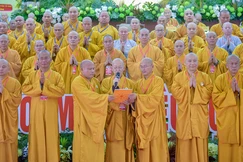 Thượng tọa Thích Quảng Tâm, tân Trưởng ban Trị sự GHPGVN tỉnh Tây Ninh phát biểu nhận nhiệm vụ - Ảnh: Quảng Đạo/BGN