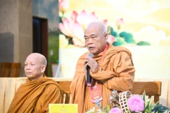 Hòa thượng Thích Giác Toàn đánh giá cao tinh thần đóng góp của chư tôn đức, các học giả, nhà nghiên cứu và đại biểu vào thành công chung của hội thảo