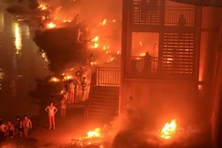 Các nghi lễ, tín ngưỡng, tập tục nên có sự chọn lọc để duy trì, không nên kiêng kỵ và sợ hãi ma quỷ theo kiểu mê tín dị đoan...