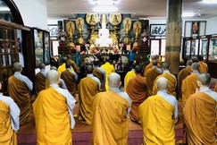 Tăng Ni nghiên cứu sinh VN tại Đại học Delhi (Ấn Độ) cử hành Lễ Bố-tát 