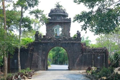 Tam quan Ni viện Diệu Viên