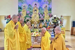 Chư Tăng tác pháp an cư