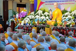 Trang nghiêm Lễ tưởng niệm Đức Thánh Tổ Ni Đại Ái Đạo tại chùa Thiền Tôn I (phường Cát Lái, TP.HCM)