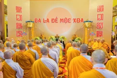 Lễ truyền giới trang nghiêm diễn ra tại giới trường tổ đình Phi Lai - Ảnh: Tâm Quý/BGN