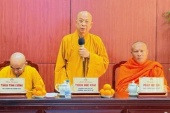 Thượng tọa Thích Huệ Khai, Ủy viên Thường trực Hội đồng Trị sự, Trưởng ban Trị sự GHPGVN tỉnh Đồng Nai chủ trì phiên họp 
