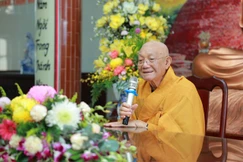Trưởng lão Hòa thượng Thích Minh Thông, Phó Thư ký Ban Thường trực Hội đồng Chứng minh sách tấn chư hành giả an cư tại chùa Kiều Đàm