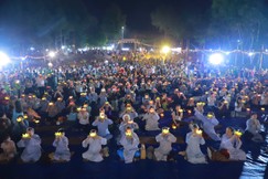 Chùa Bảo An tổ chức Lễ hoa đăng kính mừng ngày Đức Phật Thích Ca Mâu Ni thành đạo