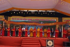 Cắt băng khánh thành ngôi Tam bảo chùa Phổ Lôi