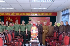 Phái đoàn Ban Trị sự Phật giáo TP.HCM chúc Tết tại Cục An ninh nội địa - Bộ Công an